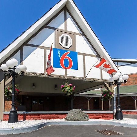Motel 6-Trenton, On Ngoại thất bức ảnh
