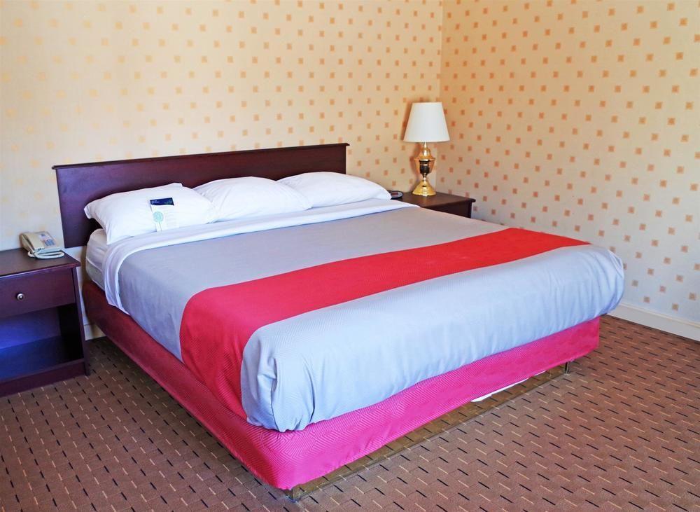 Motel 6-Trenton, On Ngoại thất bức ảnh